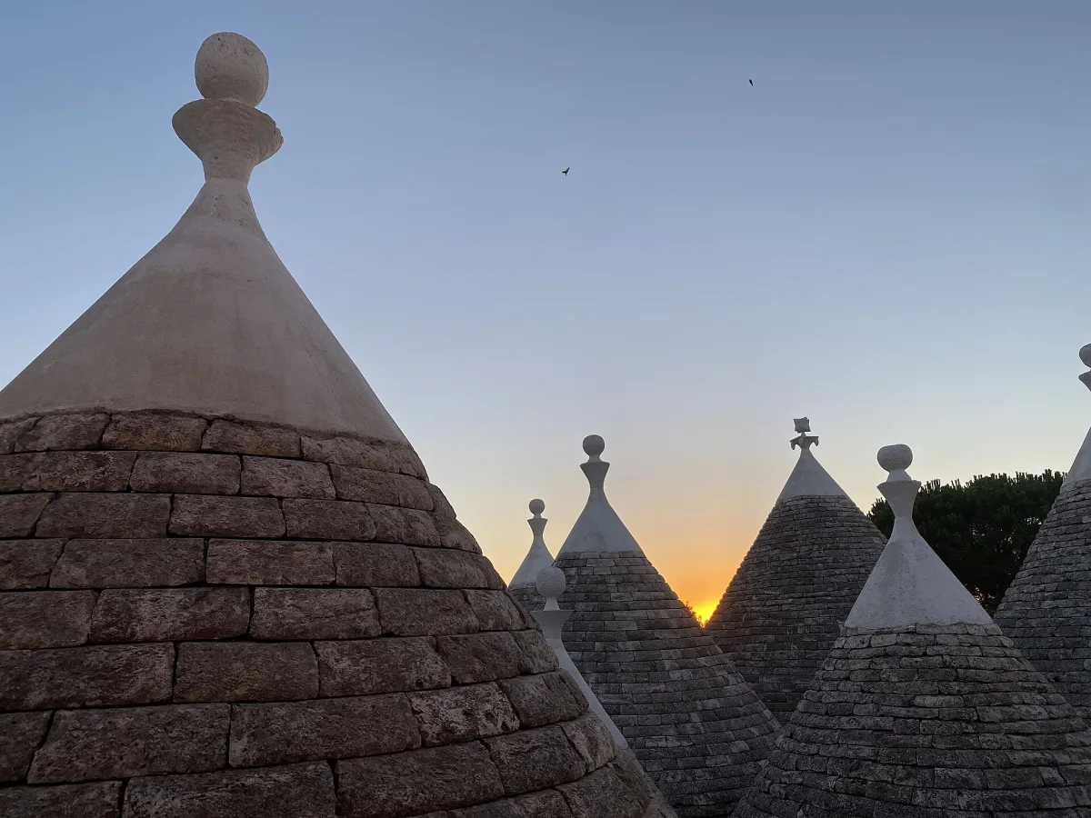 Dove vedere il tramonto Cisternino: i punti migliori e consigli utili